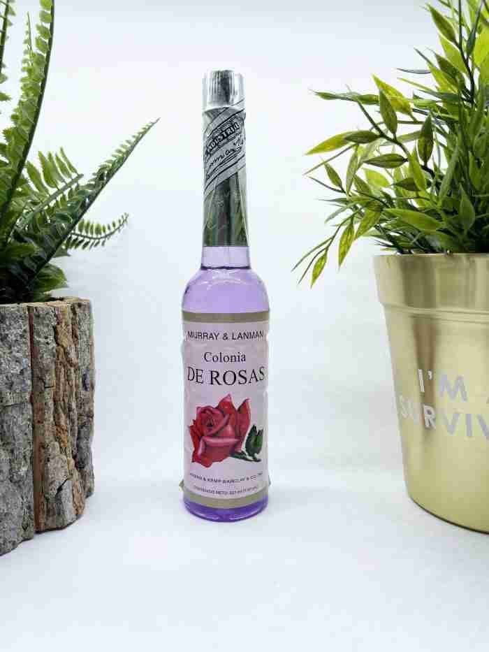 Agua esotérica de rosas