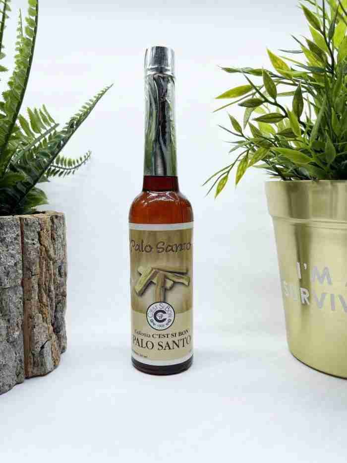 Agua esotérica palo santo