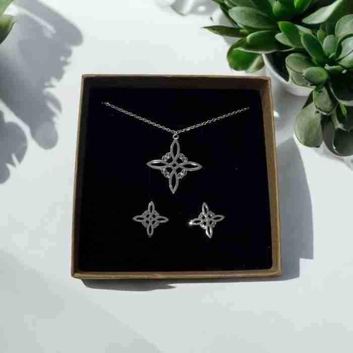 Set nudo de brujas
